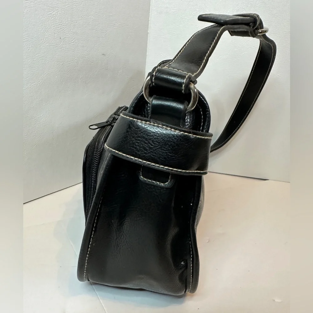 Duck Head Black Faux Leather Hobo Shoulder Bag With Silver Tone Hardware